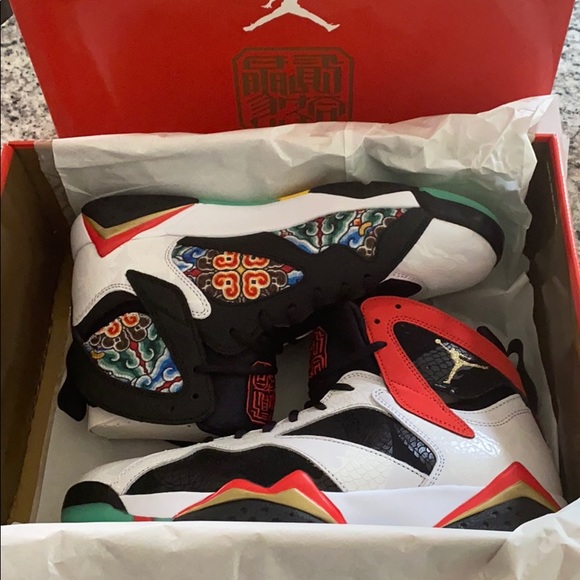 Men's Nike Air Jordan Retro White/Chile Red